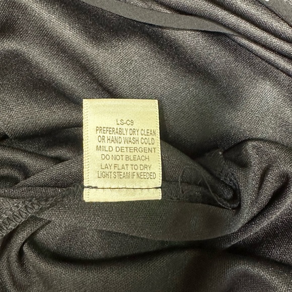 Love Stitch Floral Off-the-Shoulder Top - Size Small - Picture 5 of 6